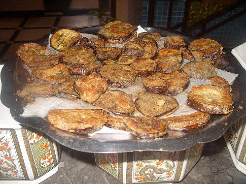 Poulet caramélisé et ses aubergines dorées SS857561.JPG