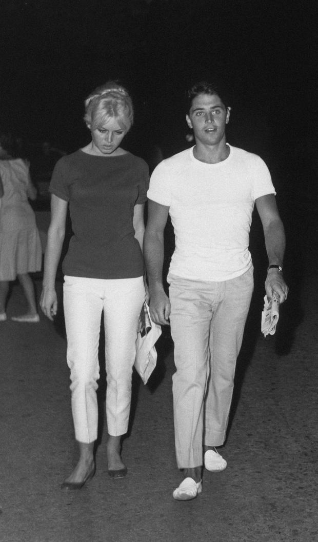 SIPA_00496396_000004 SIPA_00496396_000004