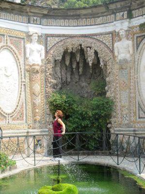 Et un palace de plus hors du coup côté jardin: La Villa d'Este rocaille.jpg