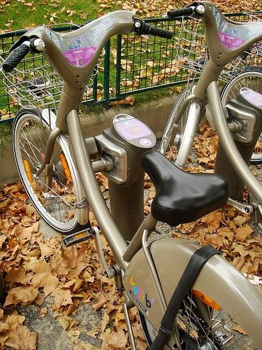 Découvrez Paris à vélo avec HostelBookers