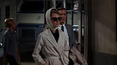 Audrey-Hepburn-Trench-Coat.jpg