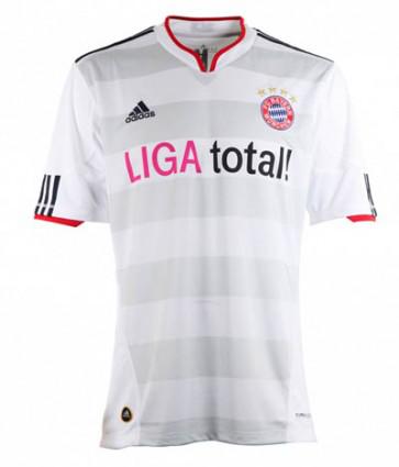 Bundesliga : Nouveau maillot du Bayern Extérieur 2011