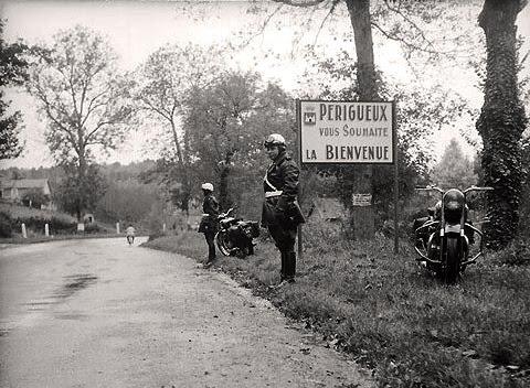 Depuis 1960, cette photo vraisemblablement prise par le docteur Jacques Merly, Président du Photo Club de Périgueux, ancien maire adjoint de Périgueux récemment disparu fait le tour du monde.