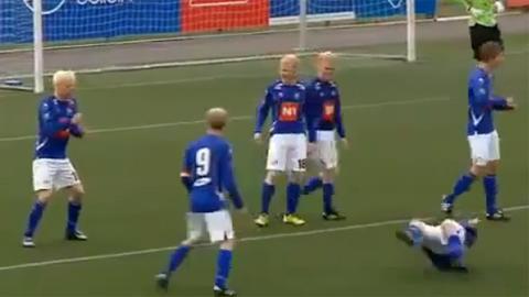 Le buzz foot du moment ... La vidéo d'un but célébré de façon très originale Le buzz foot du moment ... La vidéo d'un but célébré de façon très originale