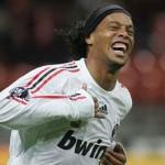 Ronaldinho restera à Milan jusqu’en 2014