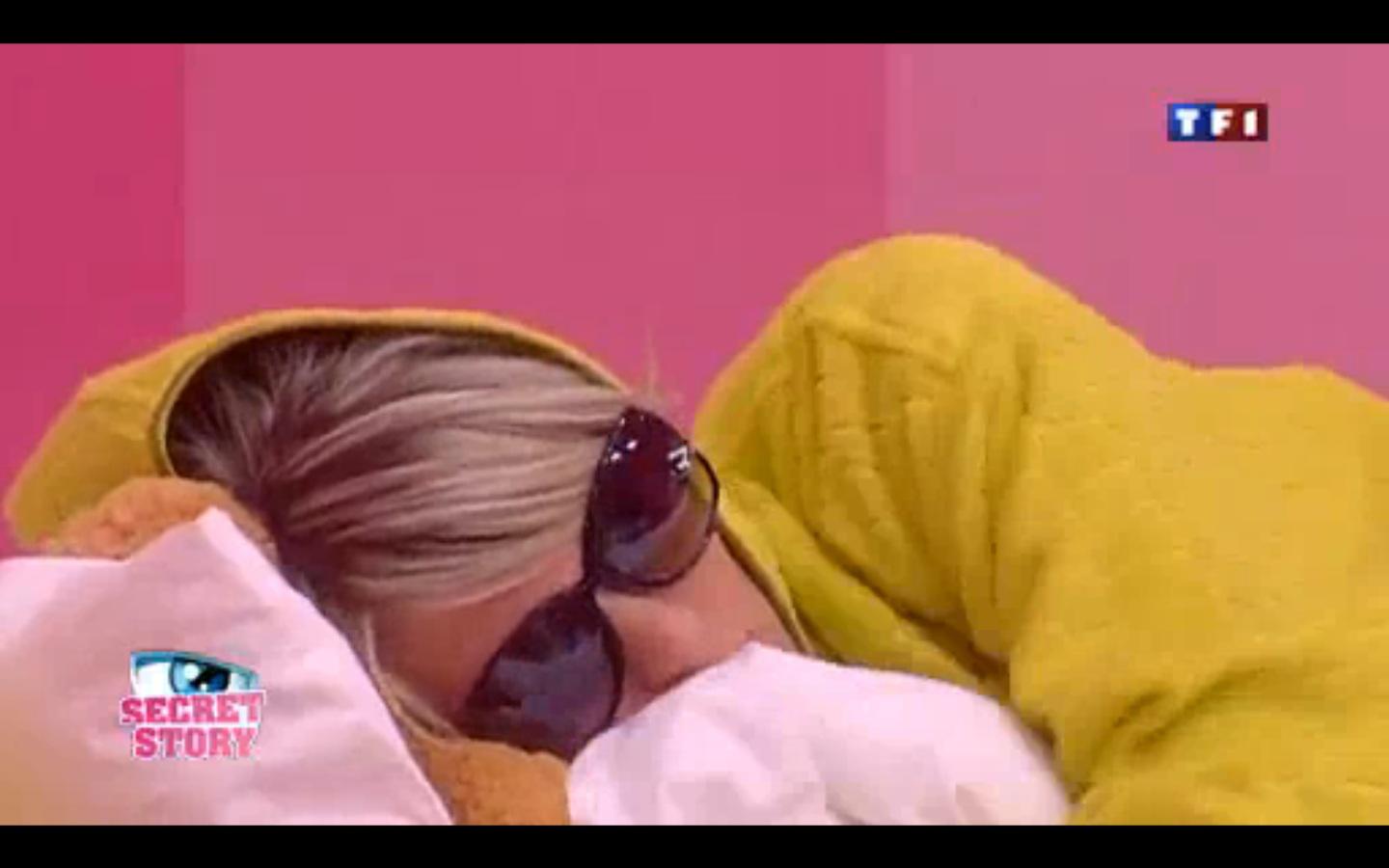 amelie4 secret story Secret story 4 – De l’eau dans le gaz entre Amélie et Senna ! (VIDEO)