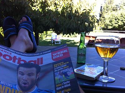 Une bière, France Football, et une semaine qui s'achève enfin...