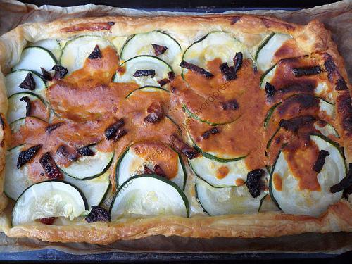Tarte aux courgettes et au pesto / Zucchini and pesto tart Tarte aux courgettes et au pesto / Zucchini and pesto tart