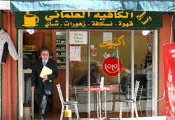 Cafés arabes : un élixir* de culture et de politique Cafés arabes : un élixir* de culture et de politique