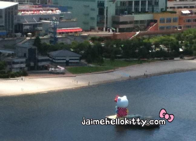 Préparatifs de l'événement Green Tokyo Hello kitty & Friends http://www.jaimehellokitty.com/images/Articles005/DaibaSayumi.jpg