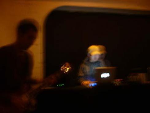 l_73a38bc54288537de17a2ae4c7294ecf FREE BEAT TIME : Asheru & Blue Black – B-Boy AZZURRO Remix