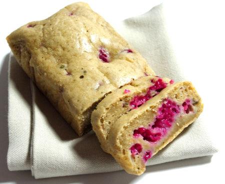 Mini cake aux framboises et thé matcha IMGP1104