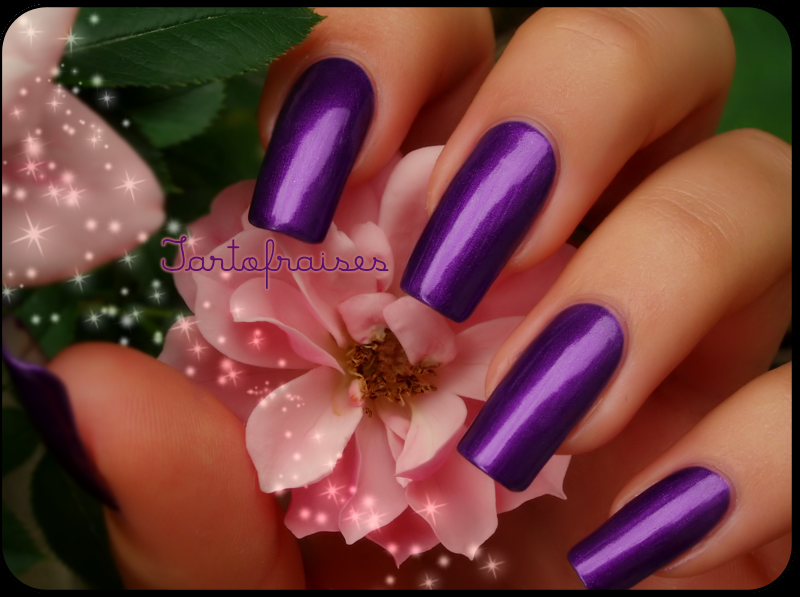 Debby - 78 http://tartofraises.nailblogs.net/vernis/debby78/debby_78%20005.png