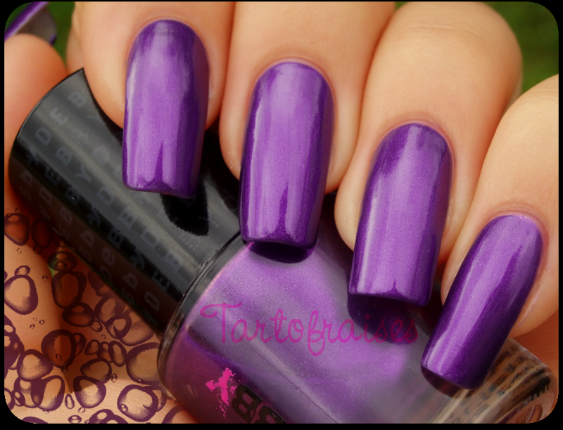 Debby - 78 http://tartofraises.nailblogs.net/vernis/debby78/debby_78%20001.png