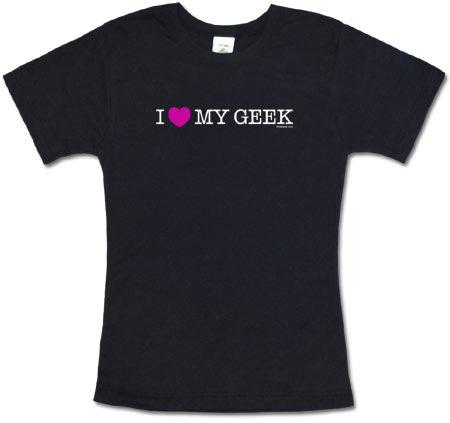201008070052 Un tee shirt pour les copines de geeks