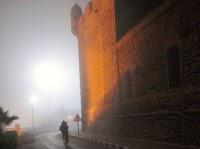 Essaouira glauque et poétique dans le brouillard de la nuit