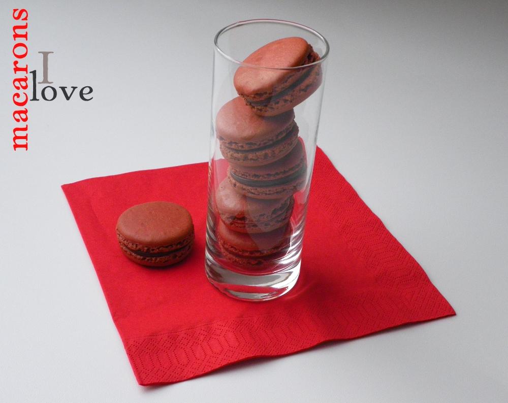 Macarons Mon chéri, chocolat et griottines Macarons Mon Chéri (Chocolat et griottines)