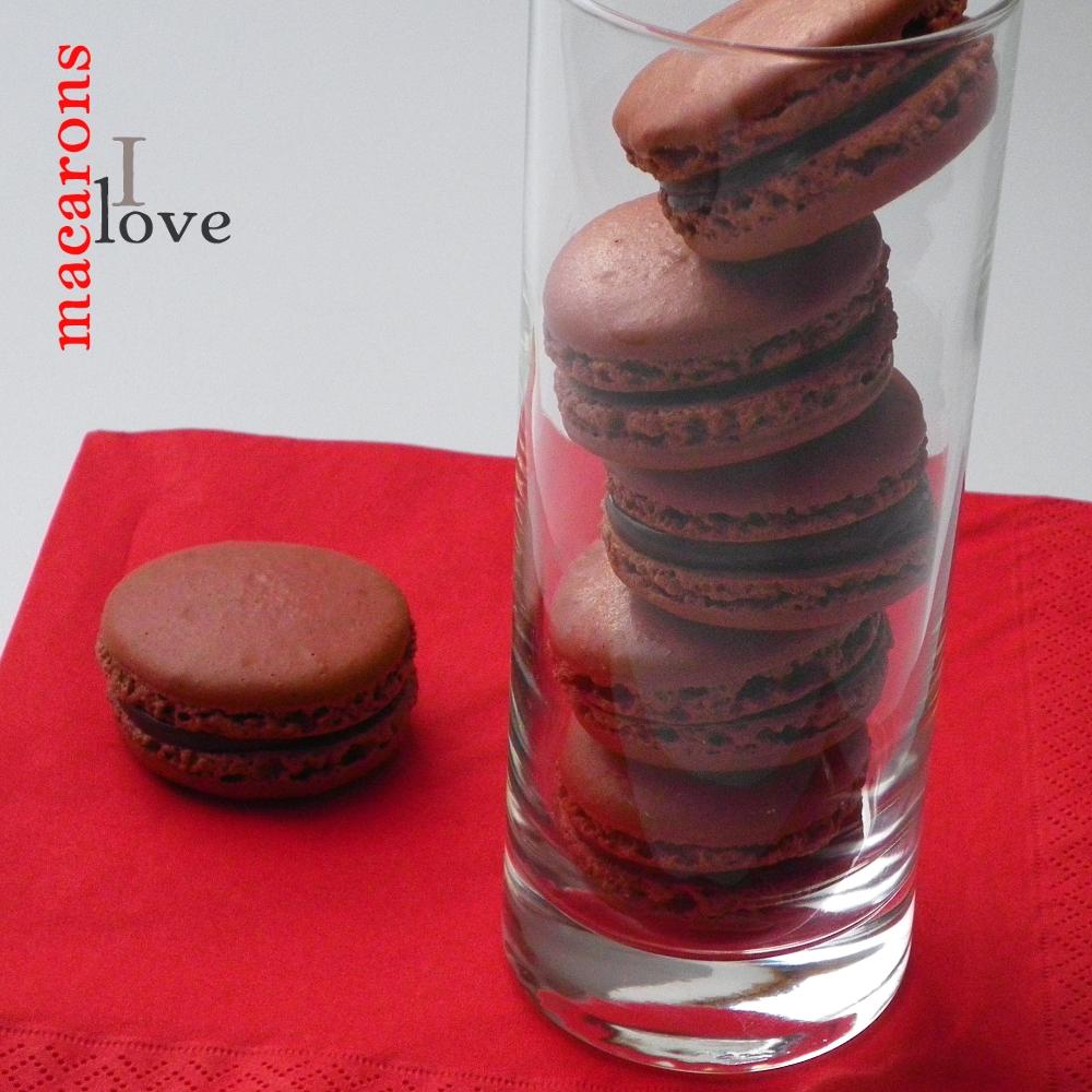 Macarons chocolat et griottine Macarons Mon Chéri (Chocolat et griottines)