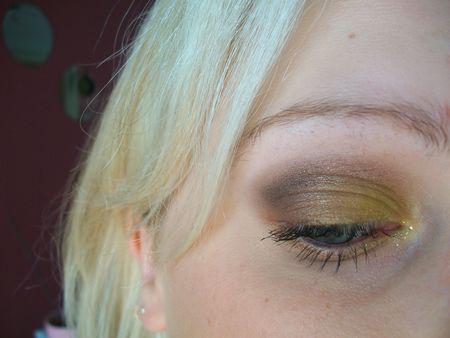 make_up_095