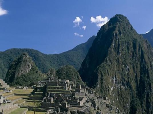 Un séisme 7.1 de magnitude dans la chaine royale andine, le 12 Août 2010 : Recrudescence prévisible du volcanisme au Pérou dès la Mi-Novembre.