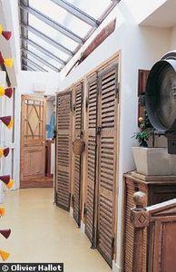 Mon côté Bree dressing_dans_couloir