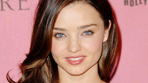 Miranda Kerr est (officiellement) enceinte Miranda Kerr est (officiellement) enceinte
