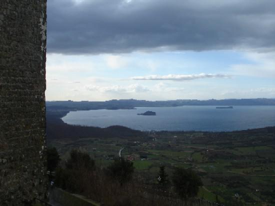 Impressions de voyage : samedi 20 février 2010 : Montefiascone, histoires de vins, de trains et d’élections dsc00015.1282314491.JPG