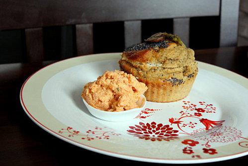 Besoin de votre soutien ! http://img.over-blog.com/500x334/3/66/66/17/recettes/recettes-1/39318_1584694496269_1202947183_1661245_6150033_n.jpg