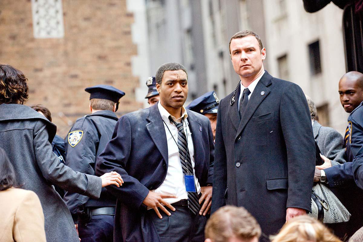 Chiwetel Ejiofor et Liev Schreiber. Columbia Pictures
