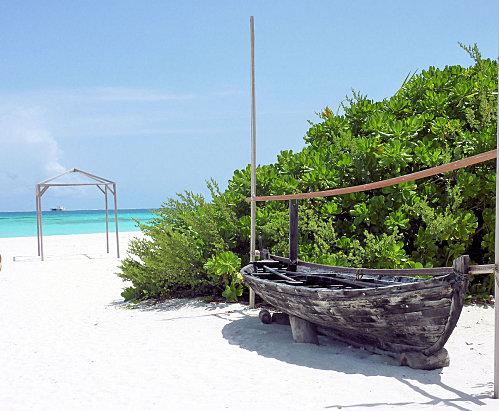 Ile coco palm dhuni kolhu bateau-vue.jpg