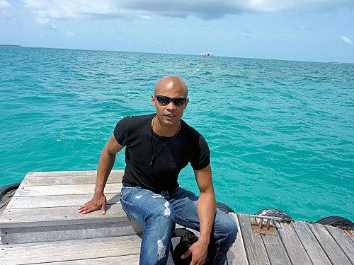 Coco Palm Dhuni kolhu mik