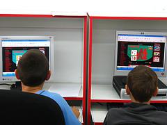 L'Association pour la santé publique du Québec (ASPQ) exige le report de l'implantation des jeux de hasard sur Internet par Loto-Québec Boys Behaving Badly