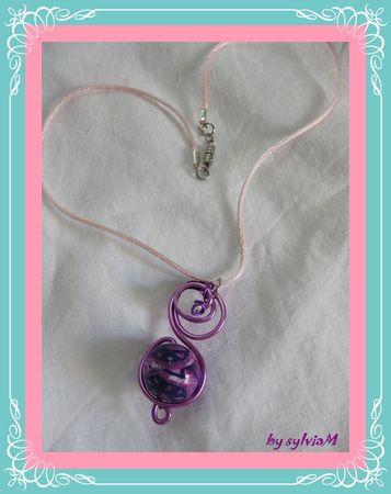 J'ai attrapé le virus de la tortille pendentif_mauve