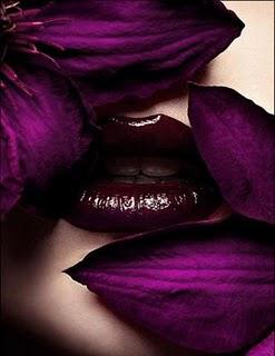 La tendance des rouges à lèvres raisin: pour ou contre?