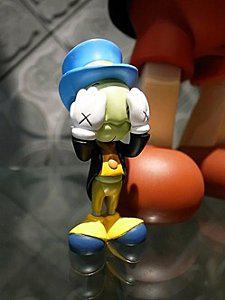Art Toys Pinocchio & Jiminy Cricket by Kaws x Medicom