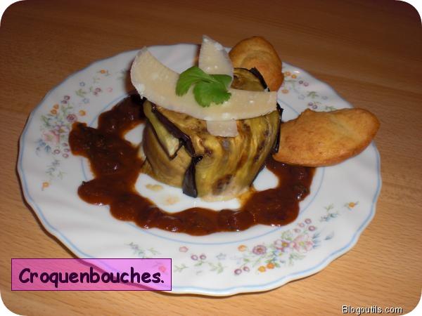 CHARLOTTE D'AUBERGINES AUX CREVETTES, MADELEINES AU PARMESAN Charlotte d'aubergines et crevettes et madeleines -copie-2