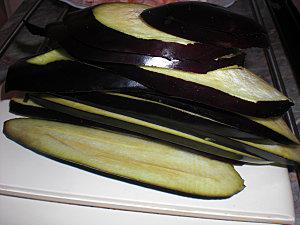 CHARLOTTE D'AUBERGINES AUX CREVETTES, MADELEINES AU PARMESAN CIMG3913