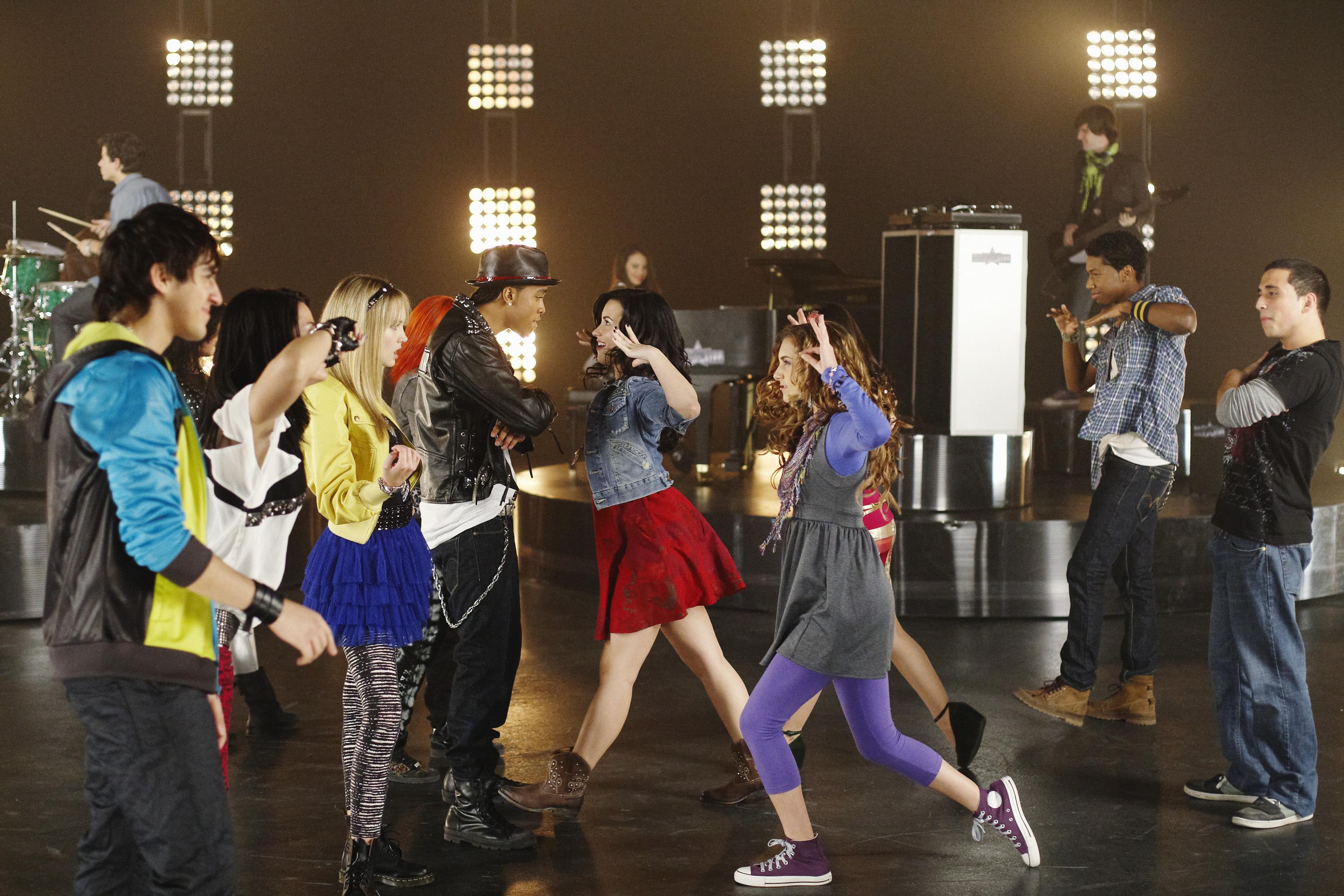 Critique TV: Camp Rock 2, le Face à Face