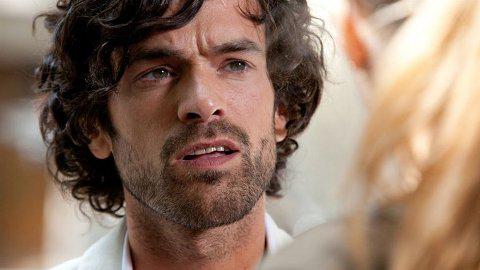L'homme qui voulait vivre sa vie ... Une bande annonce avec Romain Duris L'homme qui voulait vivre sa vie ... Une bande annonce avec Romain Duris