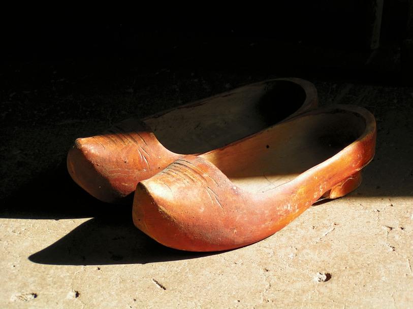 Les chaussures vides de ma femme sortie (Boris Pasternak)
