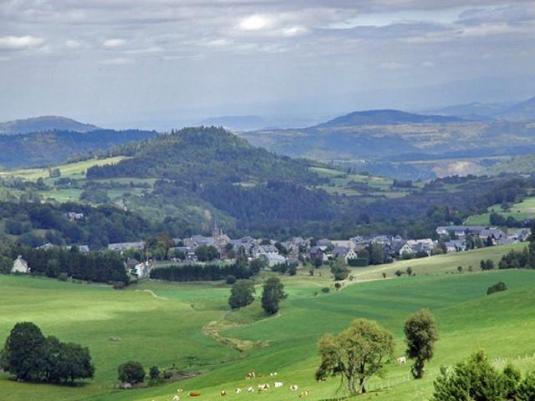 Volcanisme en France : le Pavin encore actif... ? 2° Volet de l'Etude. Volcanisme en France : le Pavin encore actif... ? 2° Volet de l'Etude.