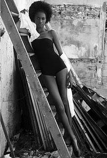 KELLY MOREIRA KELLY MOREIRA