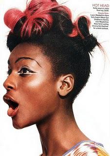 KELLY MOREIRA KELLY MOREIRA