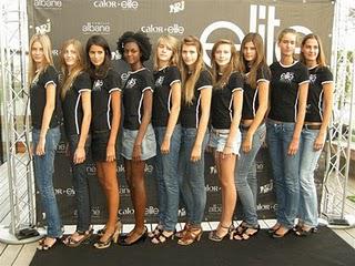 KELLY MOREIRA KELLY MOREIRA