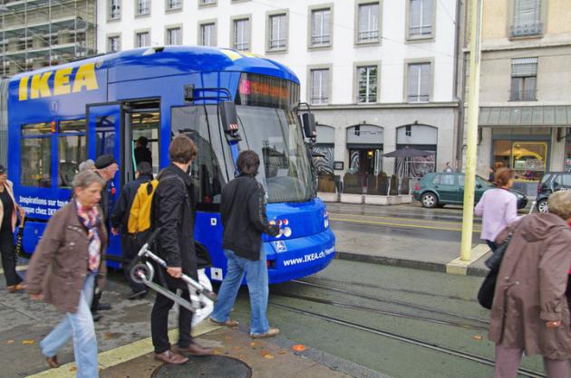 Un tram en panne! 58726_468210241795_236413916795_6725171_1335986_n.jpg