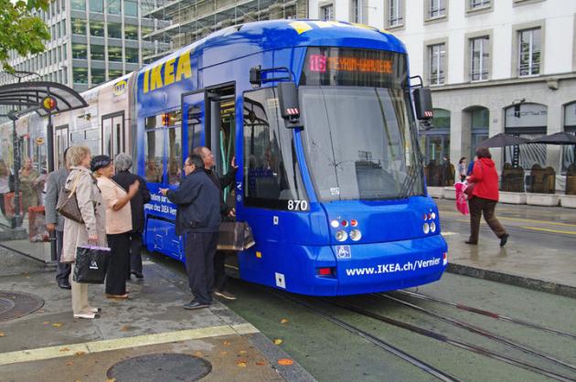 Un tram en panne! 59457_468210301795_236413916795_6725173_823902_n.jpg