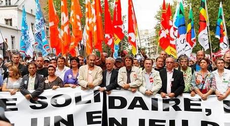 François-Marie Banier nouveau photographe des prolos ! retraites-manif-7-sept-2010-tete-cortege.1283973411.jpg