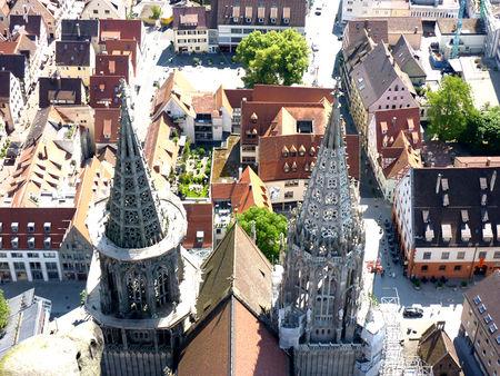 ULM, LA FLECHE LA PLUS HAUTE DU MONDE ULM, LA FLECHE LA PLUS HAUTE DU MONDE