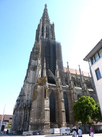 ULM, LA FLECHE LA PLUS HAUTE DU MONDE ULM, LA FLECHE LA PLUS HAUTE DU MONDE