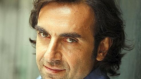 La Cigale va danser ce soir ! André Manoukian. (Ph: François Marquet - EMI France)